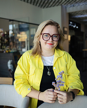 Светлана Зверева — Лидер административного отдела